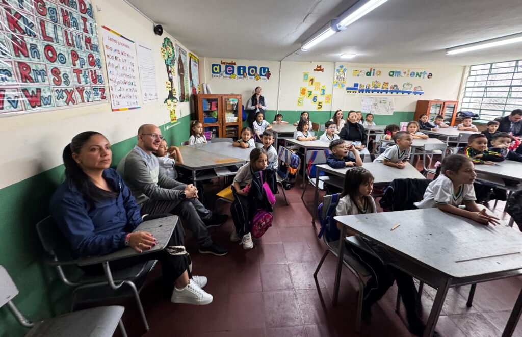 Visita aliados Funluker en el Programa Aprendamos Todos a Leer